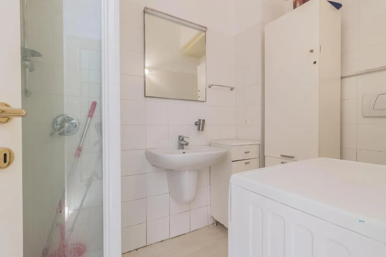 Varenna Beach Perledo Apartamento